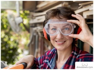 Here's What Good Eye Safety At Home Looks Like